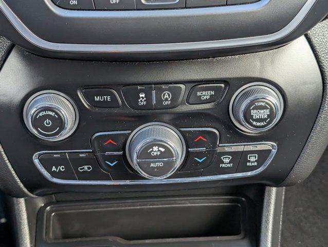 used 2023 Jeep Cherokee car, priced at $23,339