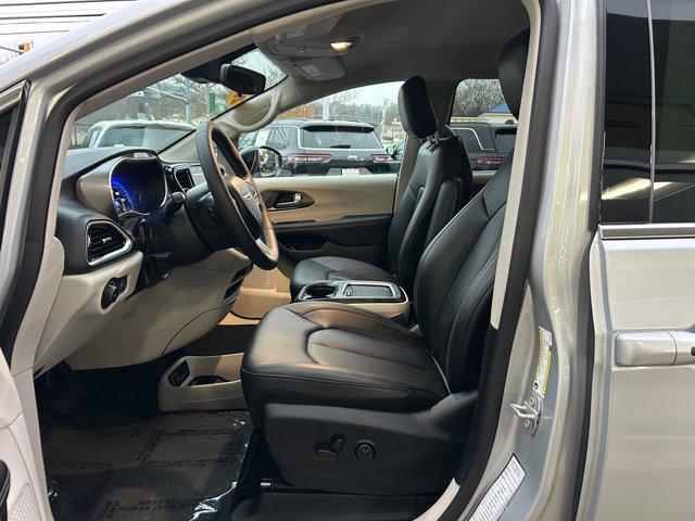 used 2024 Chrysler Pacifica car, priced at $30,176
