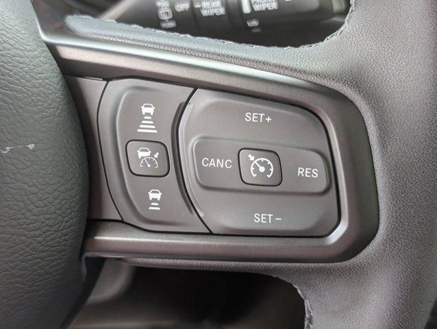 new 2025 Jeep Wrangler car, priced at $43,664