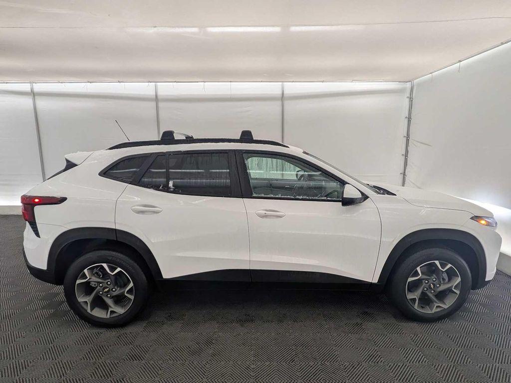 new 2025 Chevrolet Trax car, priced at $23,995