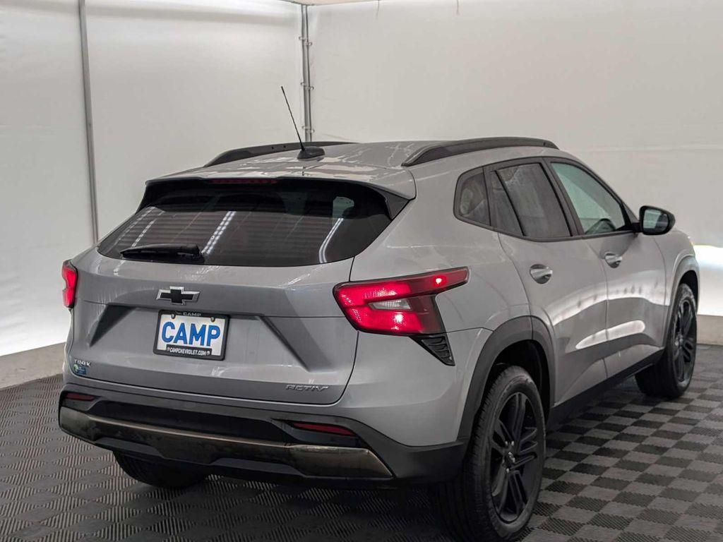 new 2025 Chevrolet Trax car, priced at $24,995