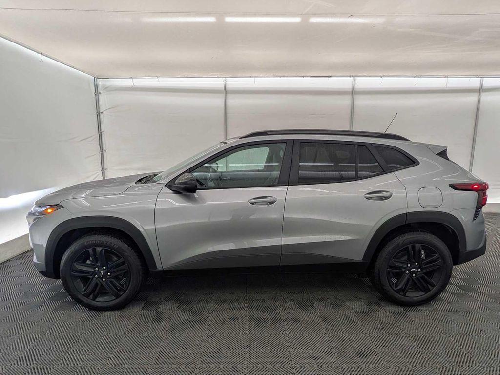 new 2025 Chevrolet Trax car, priced at $24,995