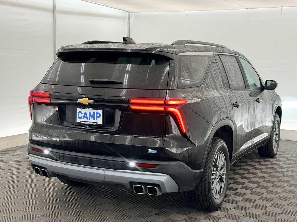 used 2025 Chevrolet Traverse car, priced at $38,995