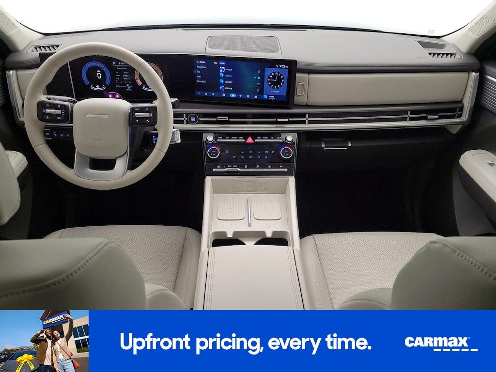 used 2025 Hyundai Santa Fe car, priced at $31,998