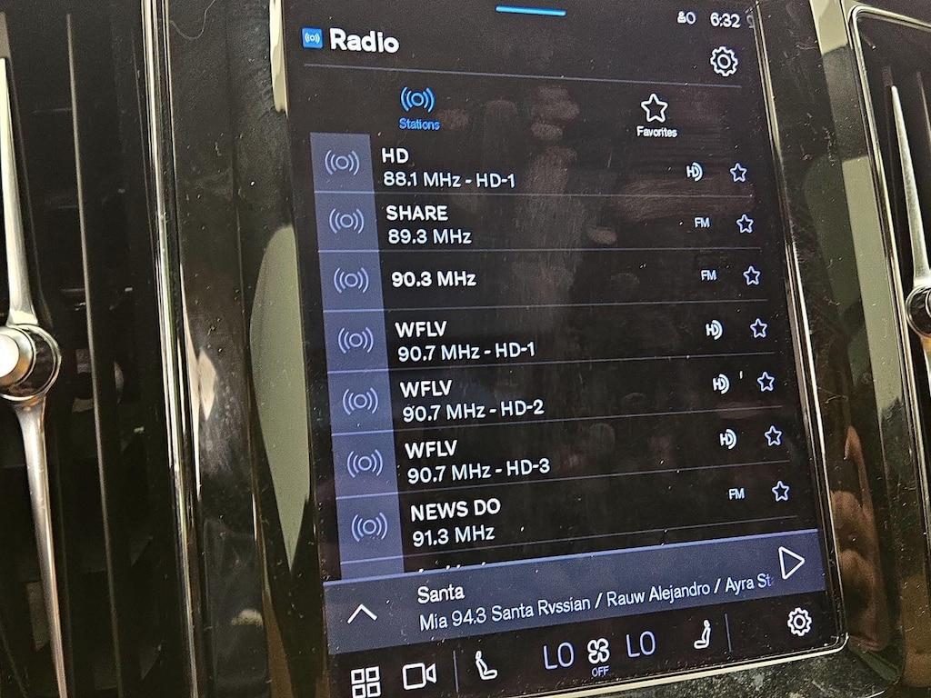 used 2023 Volvo XC60 Recharge Plug-In Hybrid car, priced at $42,998