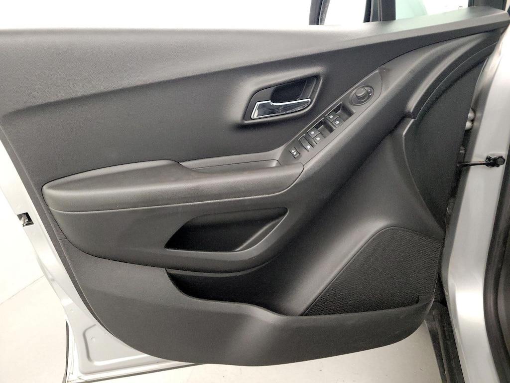 used 2019 Chevrolet Trax car, priced at $13,599