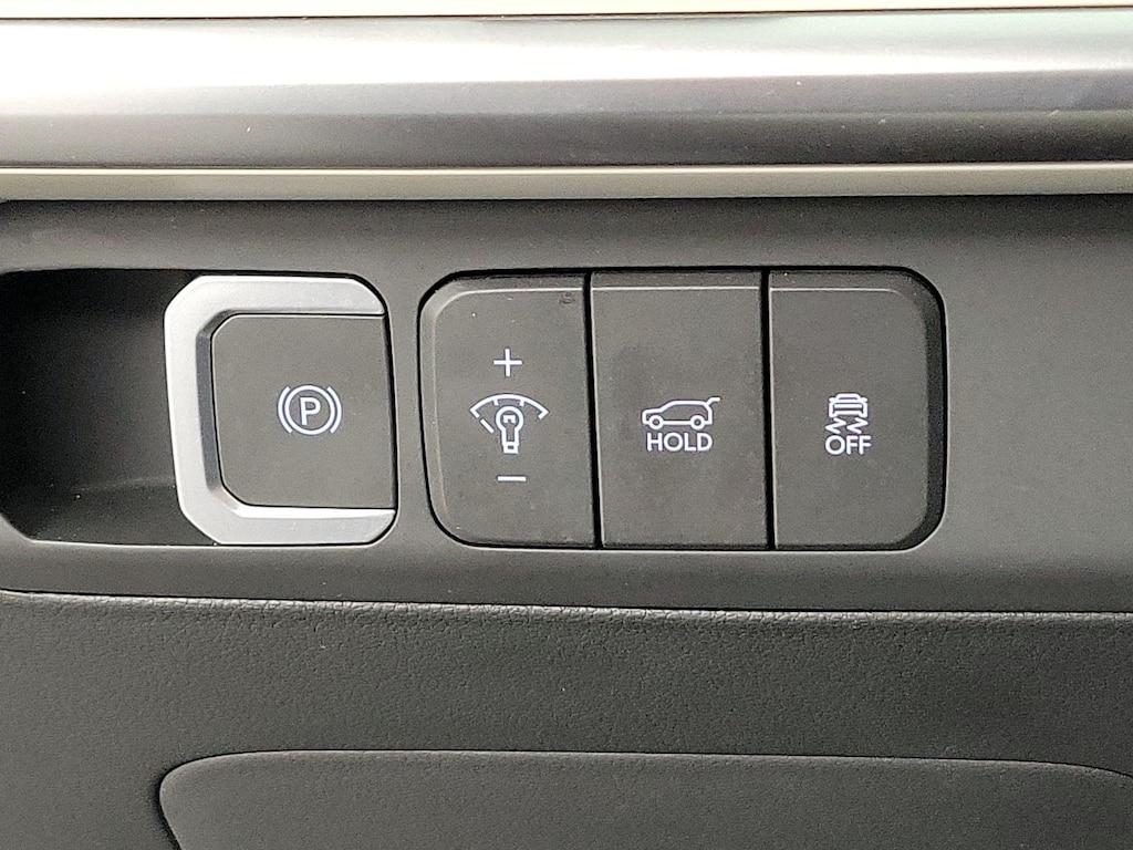 used 2025 Hyundai Santa Fe car, priced at $29,998