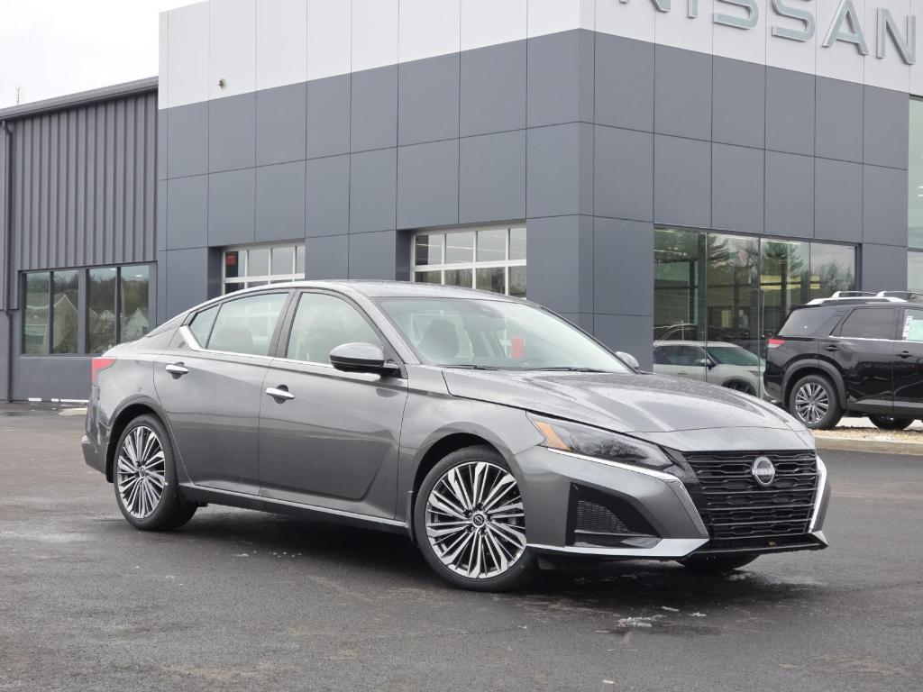 new 2025 Nissan Altima car, priced at $33,228