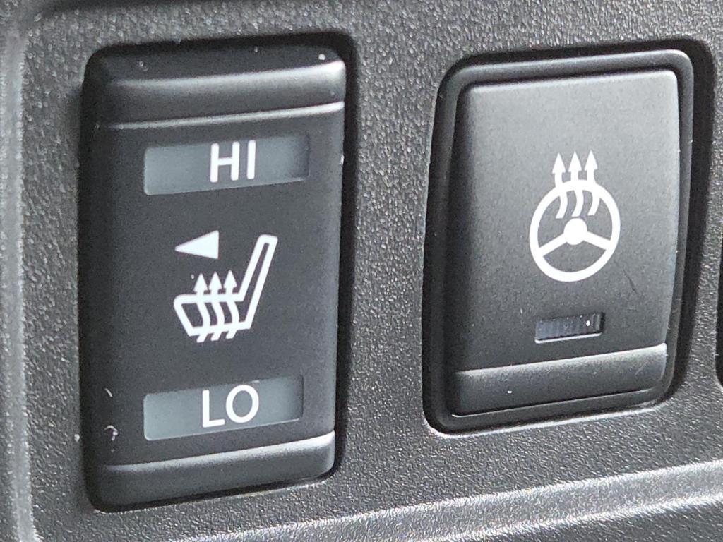 used 2024 Nissan Frontier car, priced at $32,900