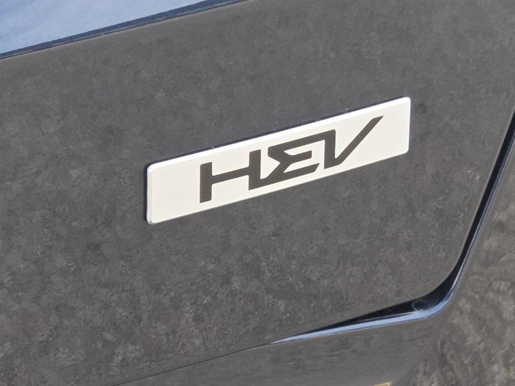 used 2024 Kia Sorento Hybrid car, priced at $31,899