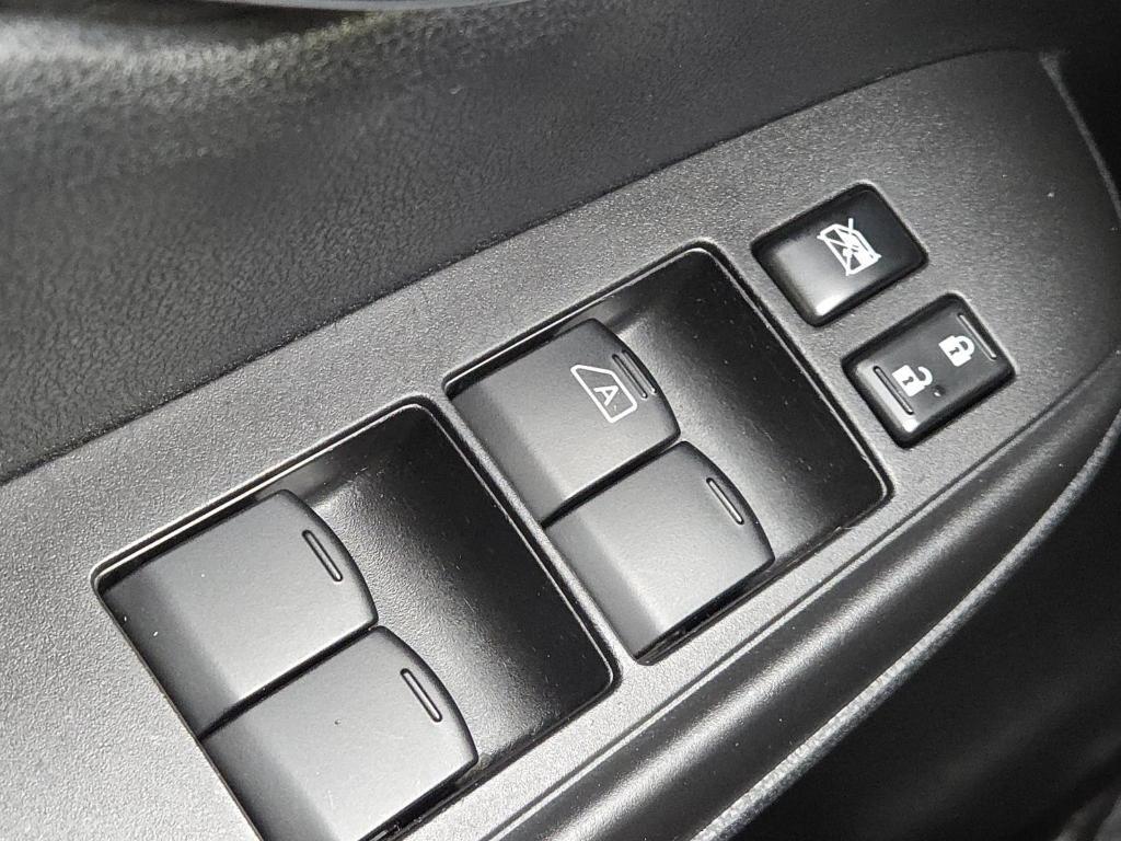 used 2015 Nissan Versa Note car, priced at $11,000