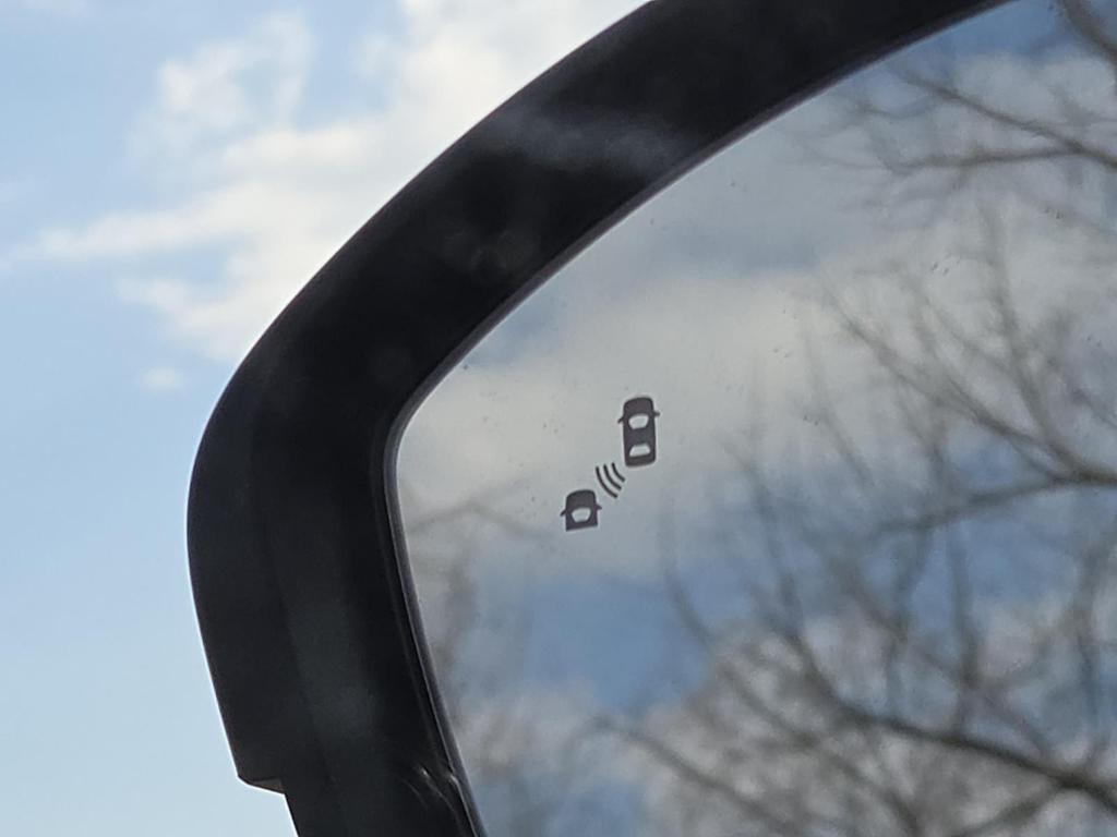 new 2026 Nissan Pathfinder car, priced at $45,284