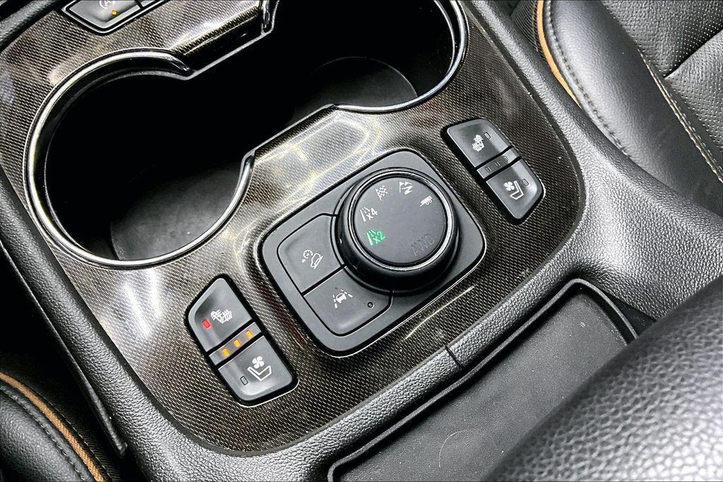 used 2022 GMC Acadia car, priced at $27,675