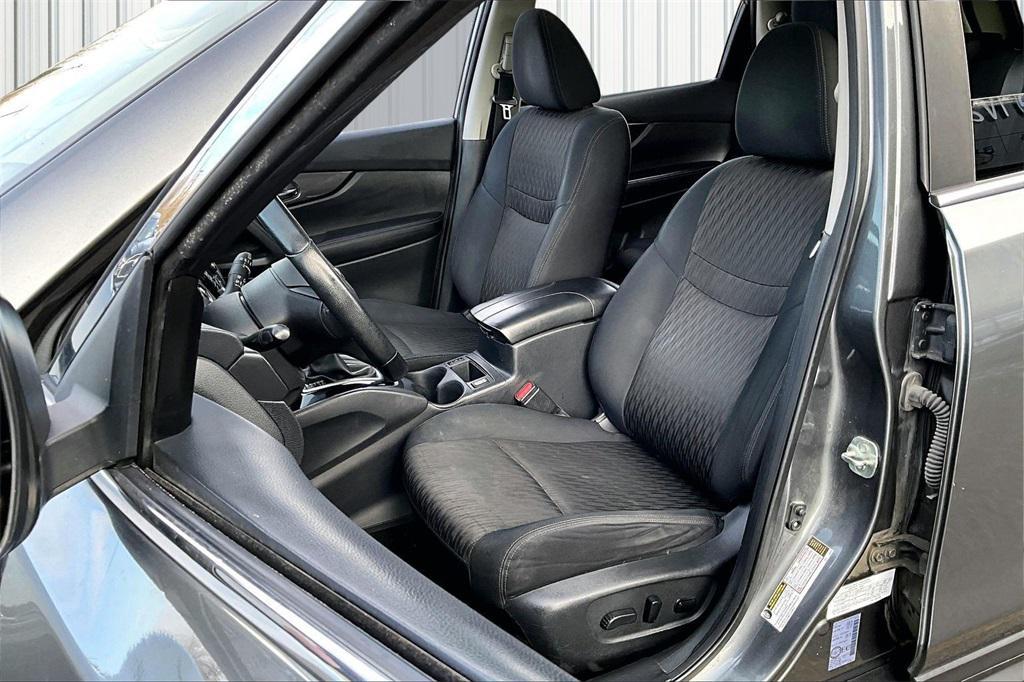 used 2019 Nissan Rogue car, priced at $13,875