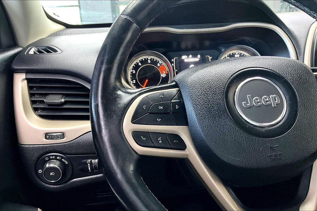 used 2018 Jeep Cherokee car, priced at $13,975