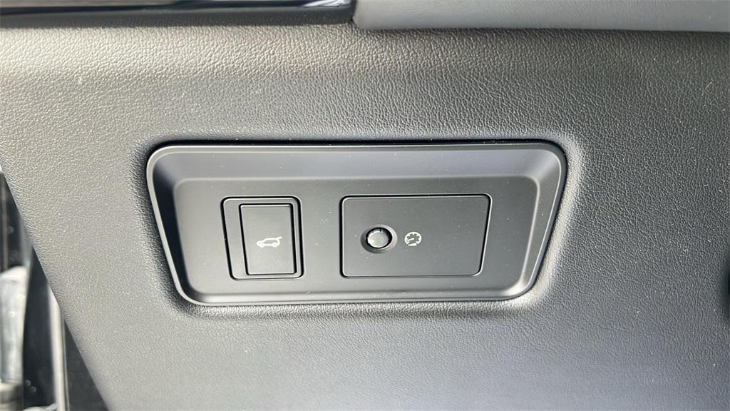 used 2020 Land Rover Range Rover Sport car, priced at $38,575