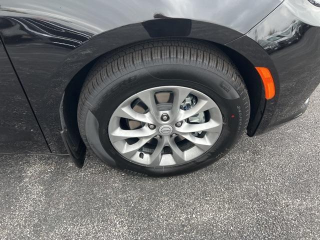 new 2026 Chrysler Pacifica car, priced at $44,405