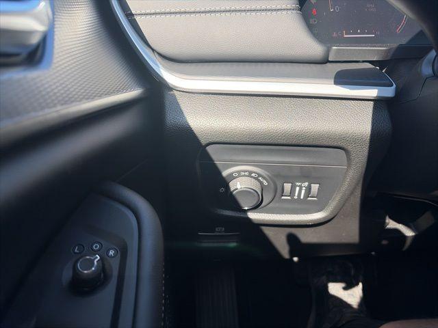 new 2025 Jeep Grand Cherokee L car, priced at $42,300