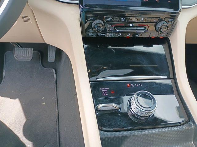 used 2025 Jeep Grand Cherokee car, priced at $38,914
