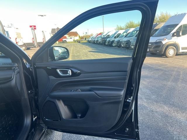 new 2026 Jeep Compass car, priced at $28,650