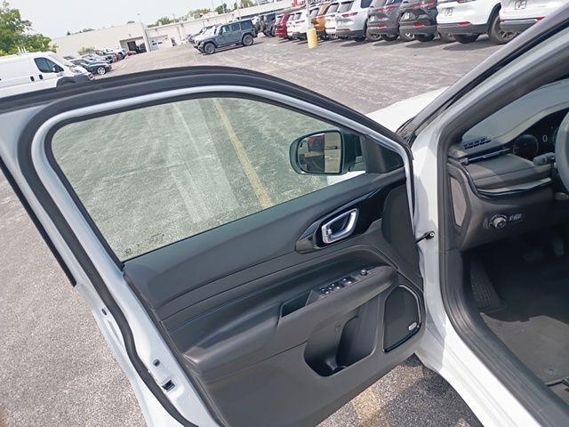 used 2025 Jeep Compass car, priced at $27,786