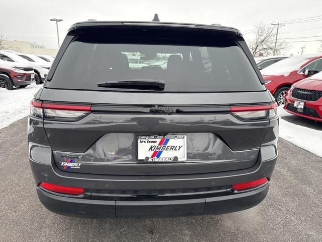 new 2025 Jeep Grand Cherokee car, priced at $43,075