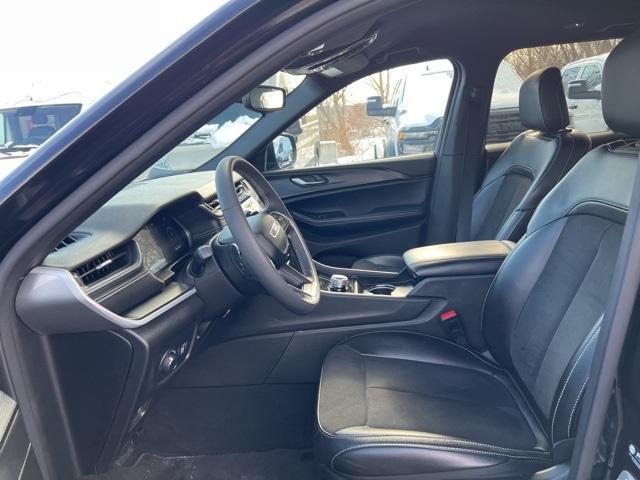 used 2024 Jeep Grand Cherokee car, priced at $30,949