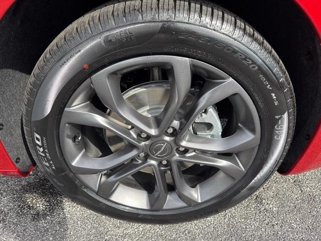 new 2026 Chrysler Pacifica car, priced at $39,060