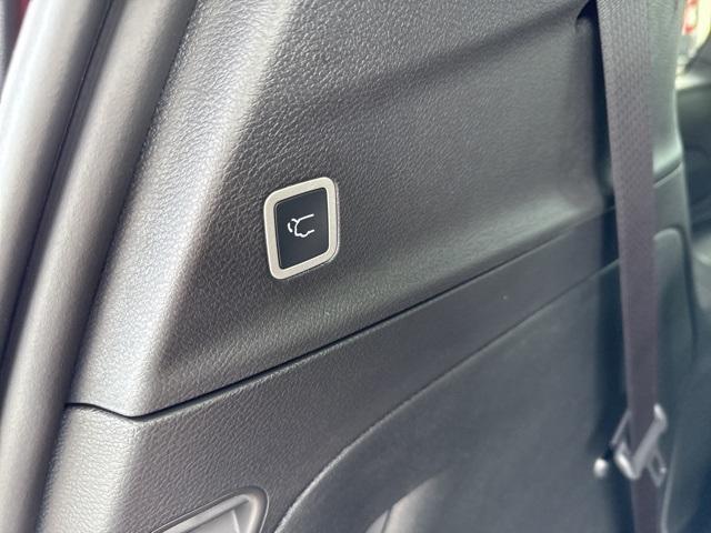 new 2026 Chrysler Pacifica car, priced at $39,060