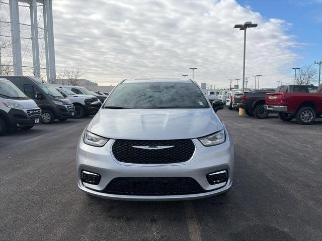 new 2026 Chrysler Pacifica car, priced at $49,660