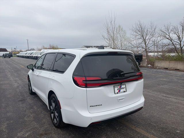new 2026 Chrysler Pacifica car, priced at $41,590
