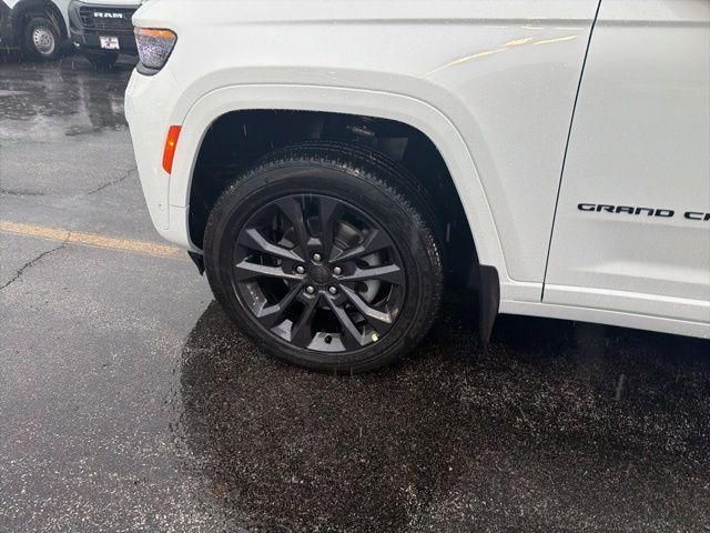 new 2026 Jeep Grand Cherokee car, priced at $48,655