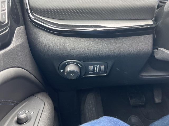 used 2025 Jeep Compass car, priced at $28,920