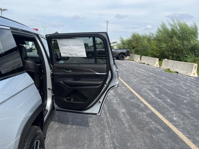 new 2025 Jeep Grand Cherokee L car, priced at $48,955