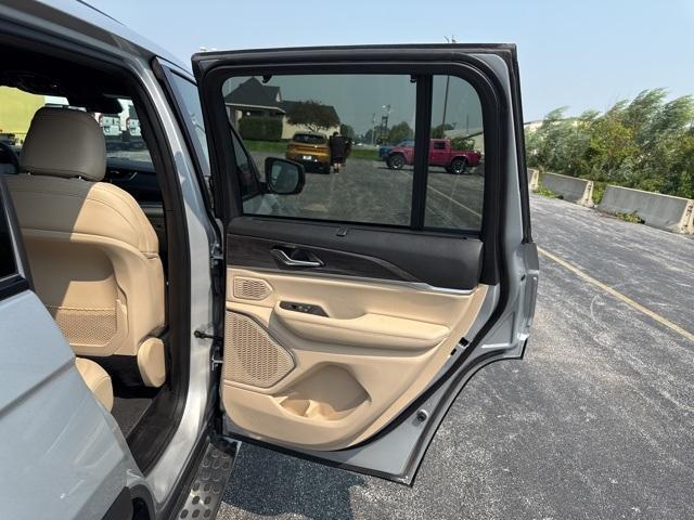 used 2024 Jeep Grand Cherokee car, priced at $33,779