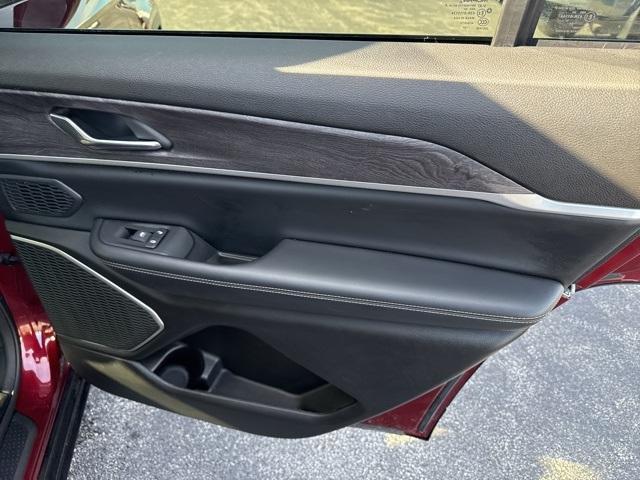 used 2024 Jeep Grand Cherokee L car, priced at $34,962