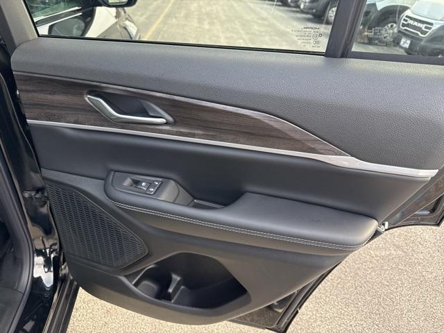 new 2025 Jeep Grand Cherokee car, priced at $47,905