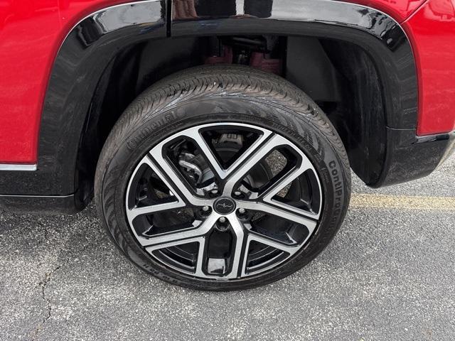 used 2025 Jeep Compass car, priced at $28,819