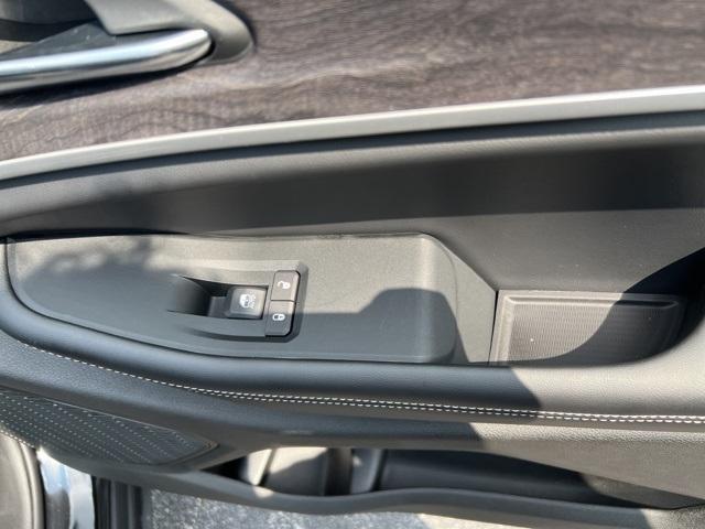 new 2025 Jeep Grand Cherokee L car, priced at $42,640