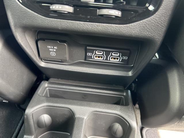 new 2025 Jeep Grand Cherokee L car, priced at $42,640