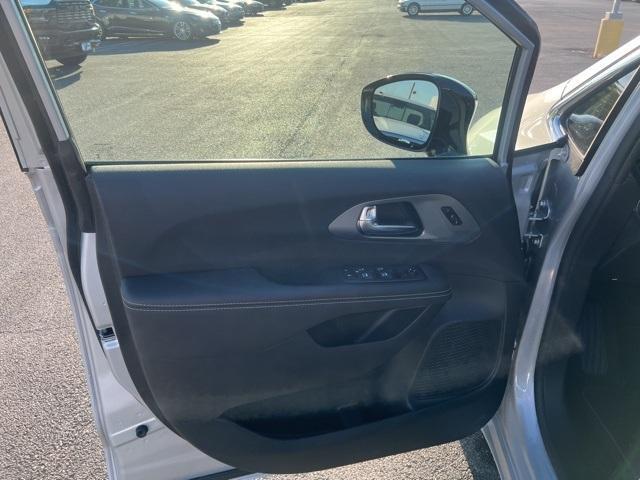 new 2026 Chrysler Pacifica car, priced at $38,615