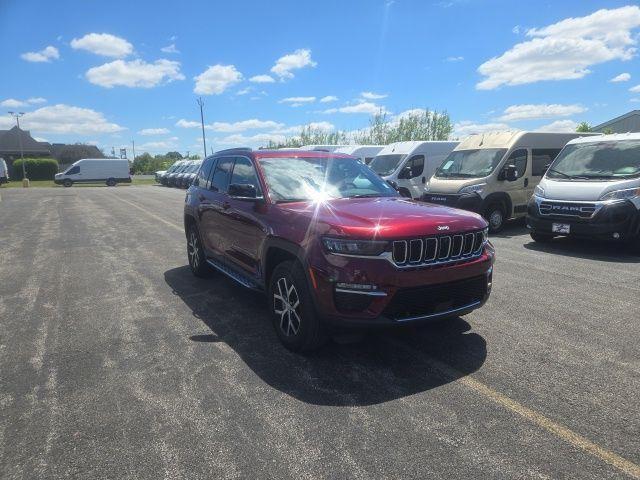 used 2024 Jeep Grand Cherokee car, priced at $36,965