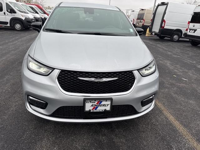 new 2026 Chrysler Pacifica car, priced at $42,140