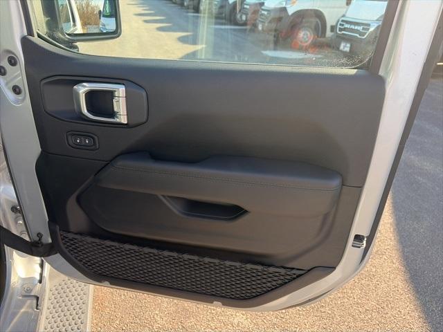 used 2022 Jeep Wrangler Unlimited car, priced at $32,958