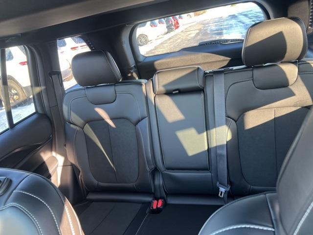 new 2025 Jeep Grand Cherokee car, priced at $42,575