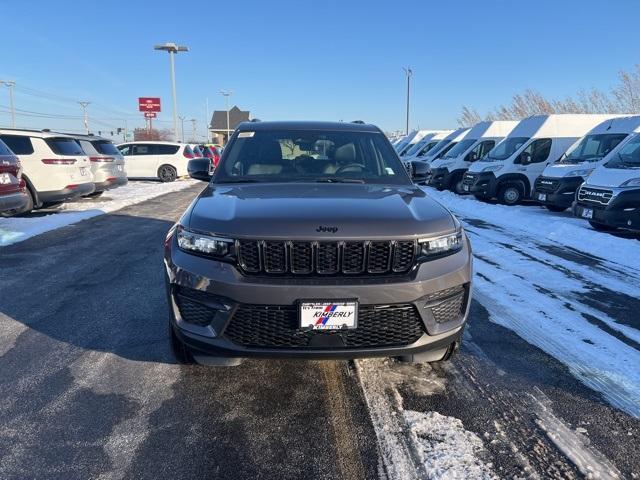 new 2025 Jeep Grand Cherokee car, priced at $42,575