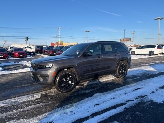 new 2025 Jeep Grand Cherokee car, priced at $42,575