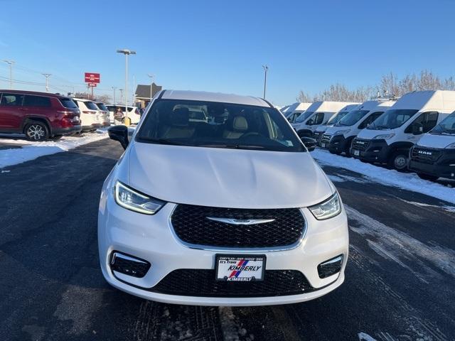 new 2026 Chrysler Pacifica car, priced at $39,145