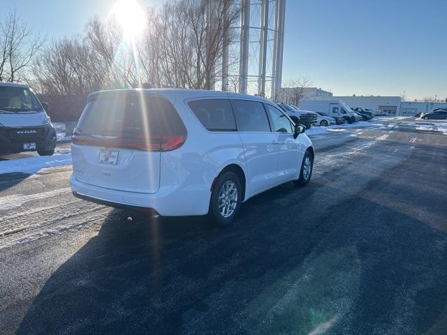 new 2026 Chrysler Pacifica car, priced at $39,145