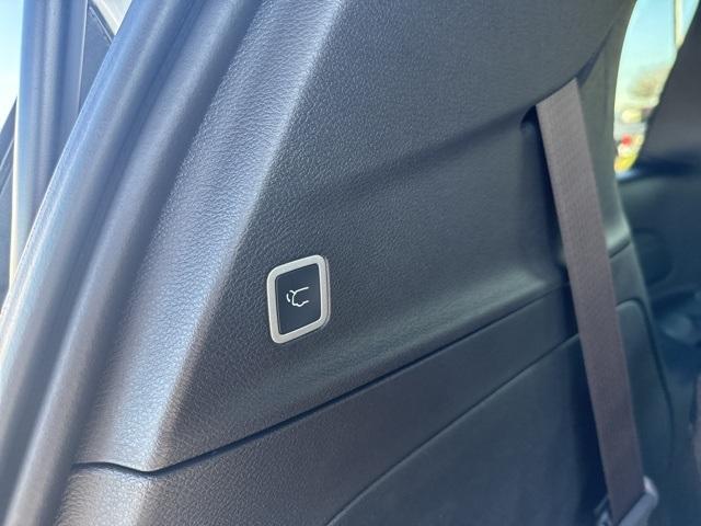 new 2026 Chrysler Pacifica car, priced at $38,140